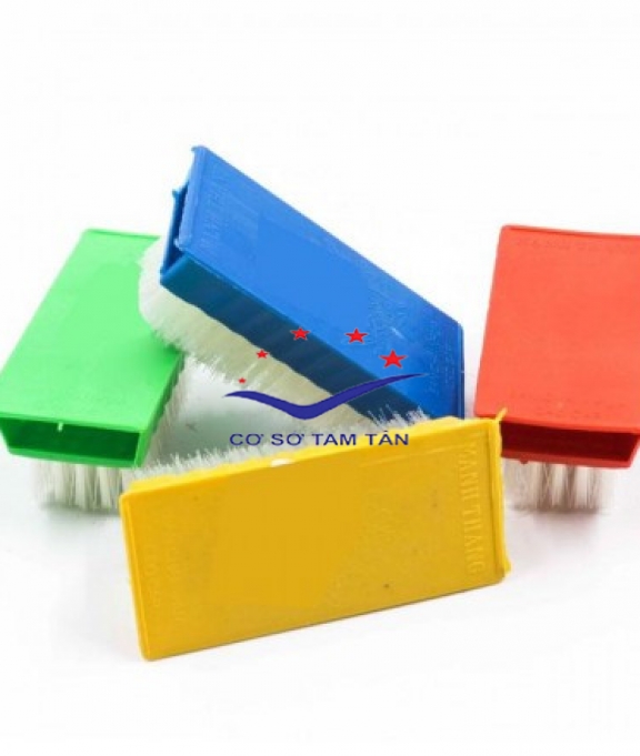 Bàn chải nhựa nhỏ